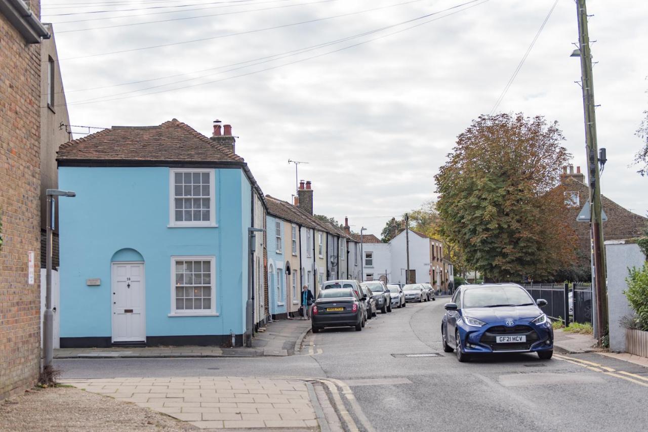 Cow And Cockle - Quirky Cottage In The Centre Of Deal Exterior photo